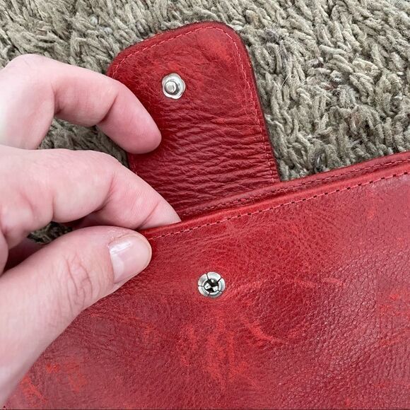 SJ red leather bi fold wallet - Picture 4 of 6